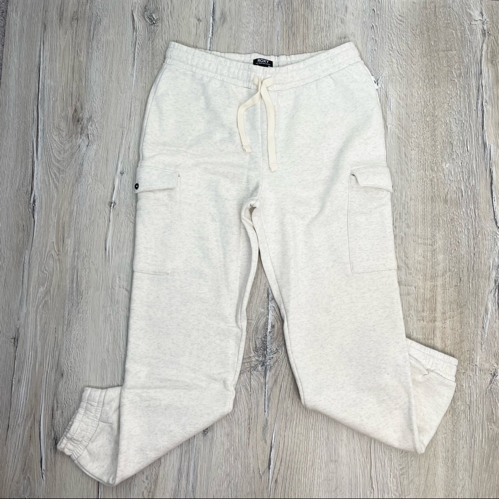 NWT Roxy Cream Cargo Sweatpants SizeS